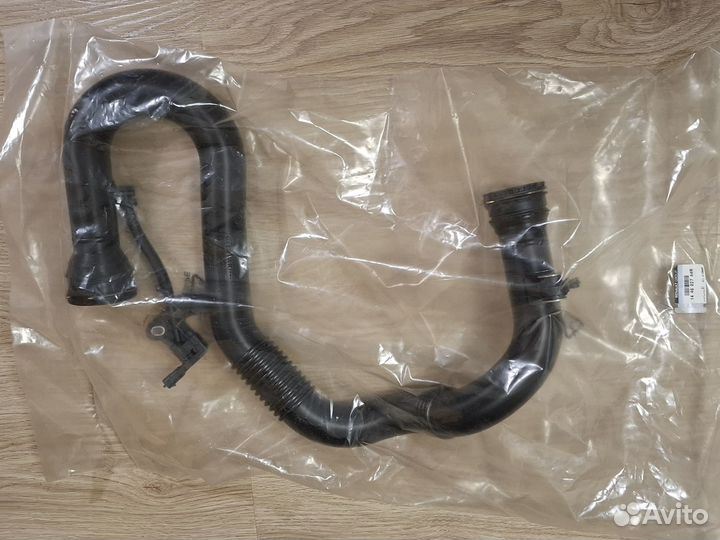 Патрубок интеркулера 14 46 027 44R Renault Scenic