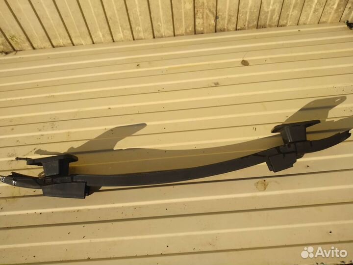 Усилитель бампера BMW E81 E87