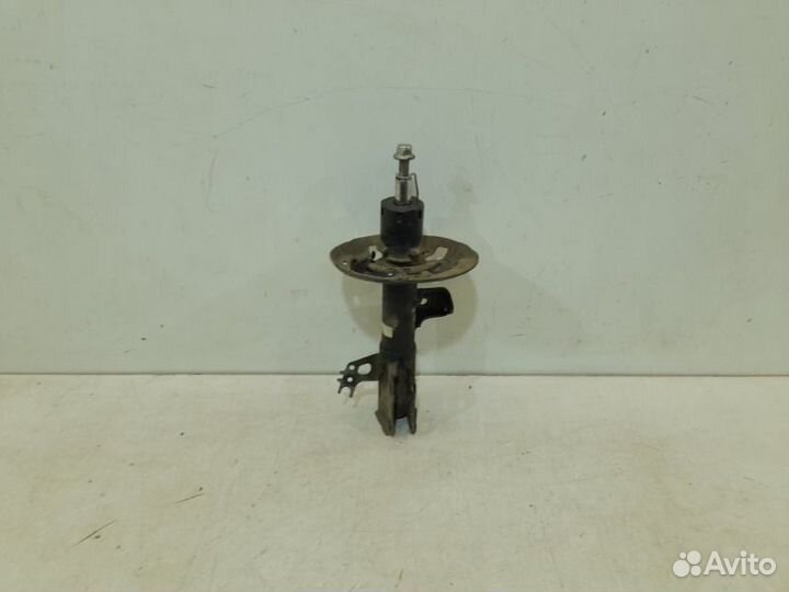 Амортизатор передний левый Toyota Camry V70 2018