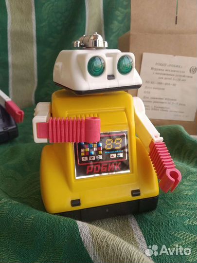Игрушка СССР робот