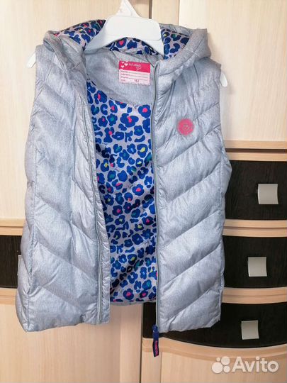 Безрукавка для девочки 152 рост