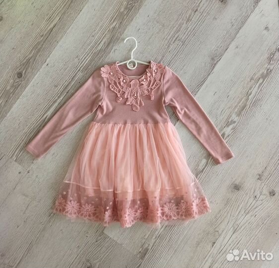Нарядное платье для девочки