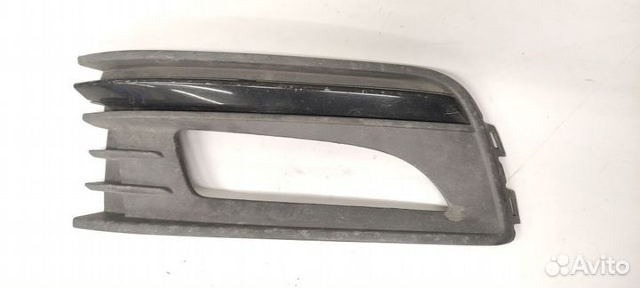 Решетка бампера Volkswagen Polo 5 6R