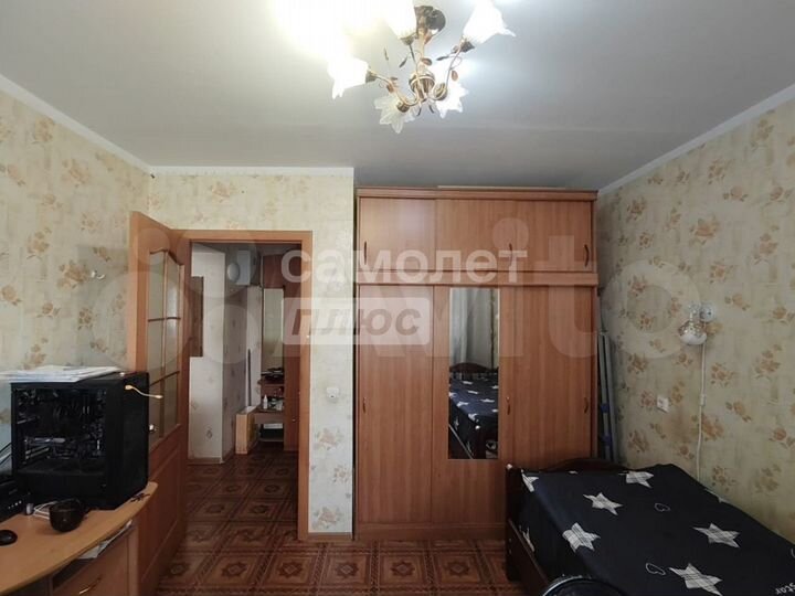 2-к. квартира, 61 м², 1/10 эт.