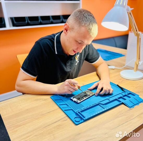 Замена разбитой крышки на Apple iPhone