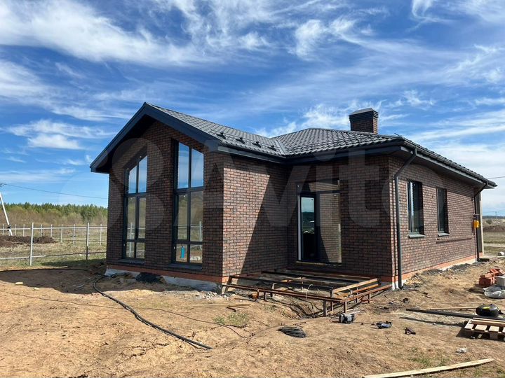 Дом 97 м² на участке 6 сот.