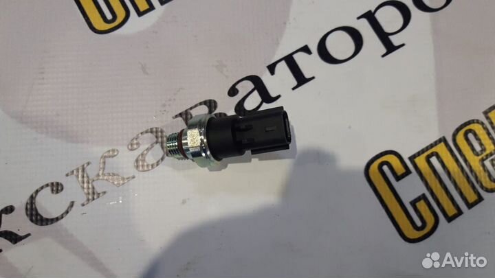 Датчик давления масла Komatsu