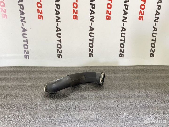 Патрубок интеркулера Audi A4 B8 2.0 tfsi