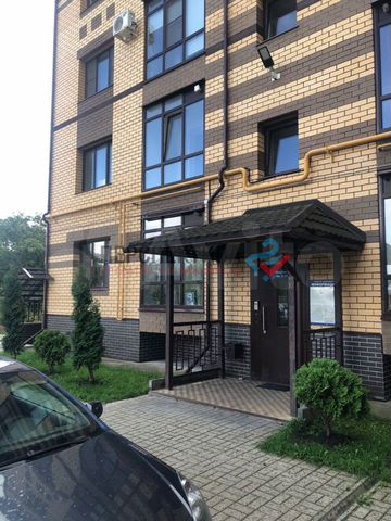 2-к. квартира, 76 м², 5/5 эт.