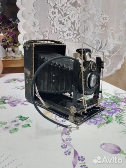 Старинные камеры