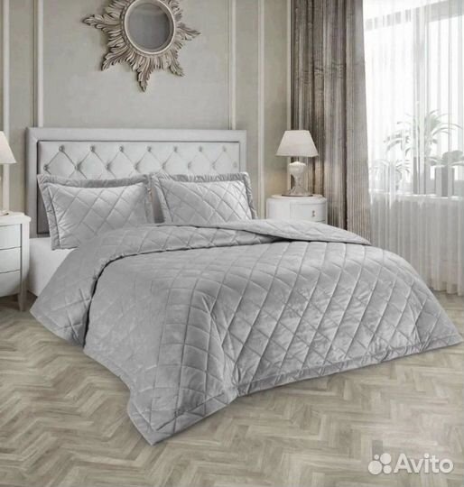 Велюровое покрывало с наволочками