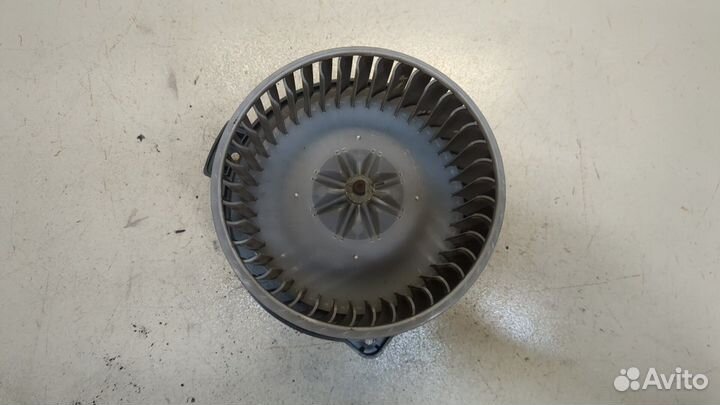 Двигатель отопителя Toyota Corolla Verso, 2003