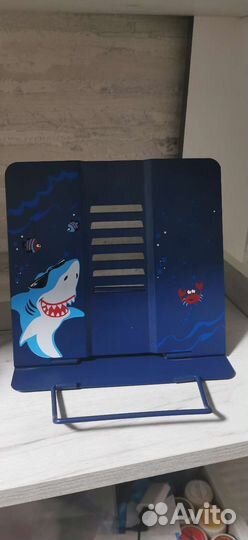 Подставка для книг