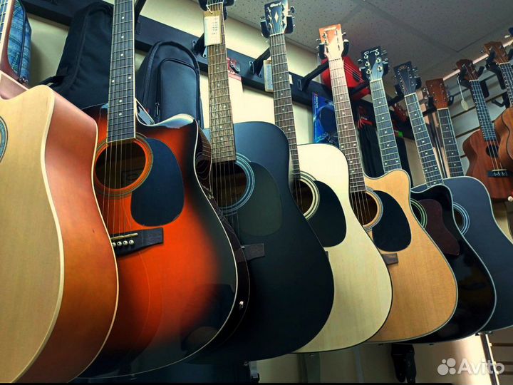 Акустическая Классическая гитара