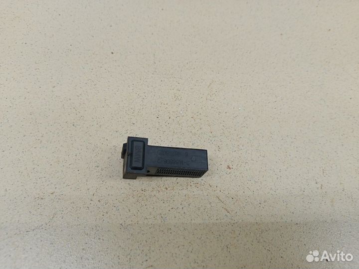 Датчик включения стопсигнала 1-серия E87/E81 2004