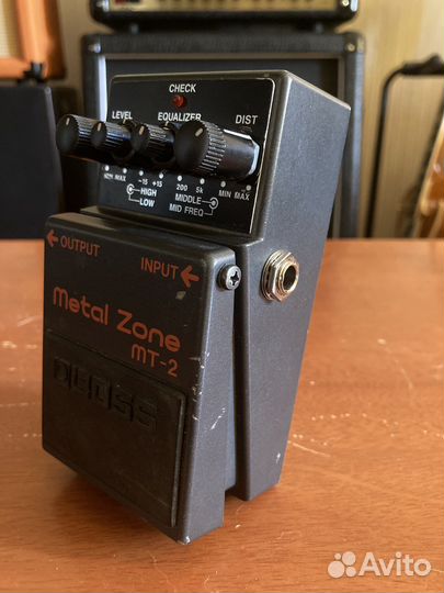 Продаю Boss Metalzone Custom