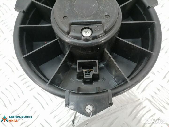 Моторчик печки Daihatsu Sirion 2 2007 88550-97202