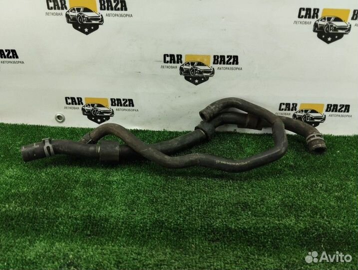 Патрубок системы охлаждения Volkswagen Golf