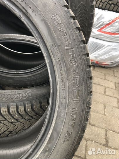 Nokian Tyres Hakkapeliitta 8 SUV 275/45 R21 110T