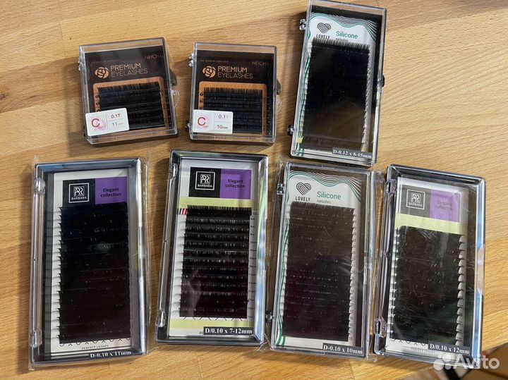 Для наращивания ресниц и ламинирования бровей