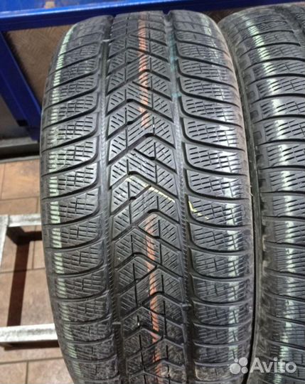 Pirelli Scorpion Winter 255/40 R22 99W