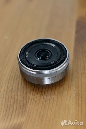 Sony E 16mm f/2.8