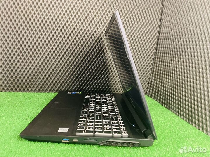 Игровой ноутбук 16