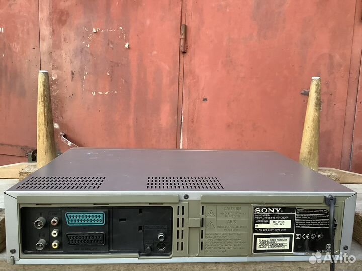 Видеомагнитофон с DVD HI-FI Стерео на Выбор