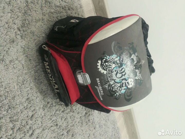 Рюкзак школьный