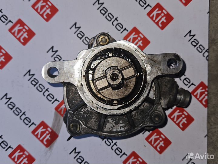 Вакуумный насос 2.2 2.5 dci g9t g9u