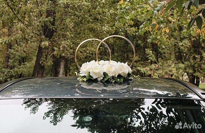 Свадебные кольца на машину