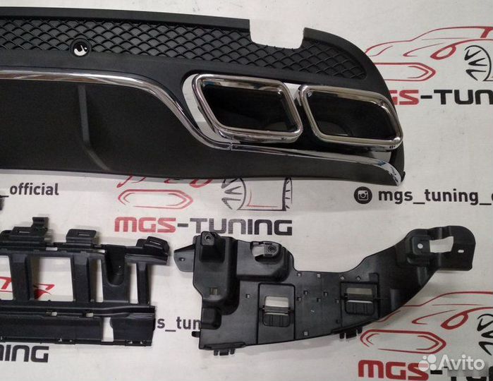 Задний диффузор и насадки C63 C-Class AMG W205