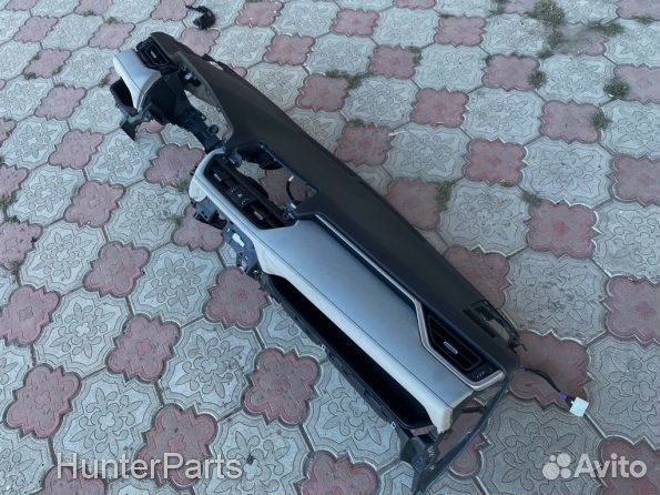 Торпедо Toyota RAV4 50