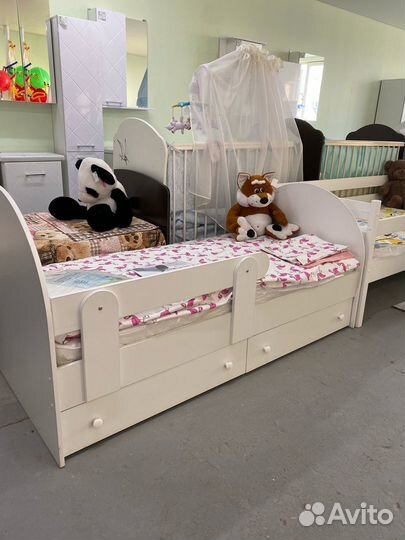 Детская кровать новая 1700