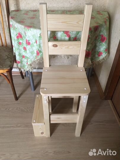Детский стул для обеда за взрослым столом