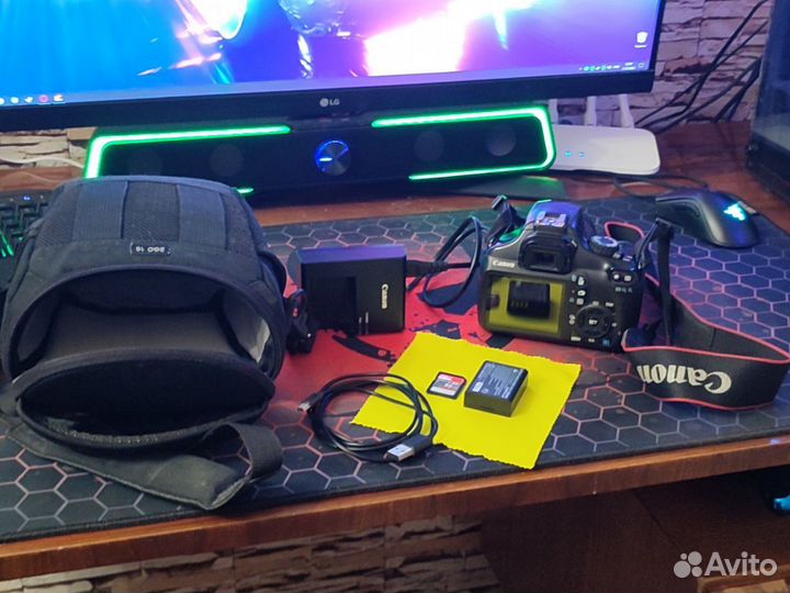 Фотоаппарат Canon EOS 1100D