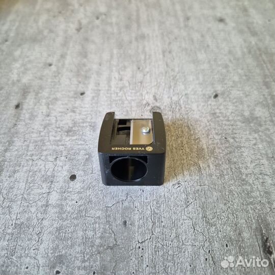 Точилка Yves Rocher