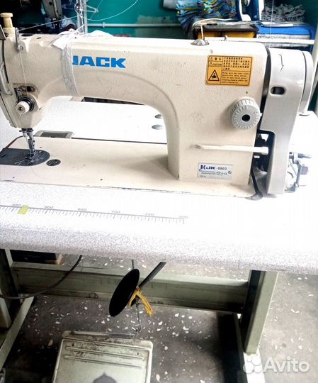 Швейная машина прямострочка