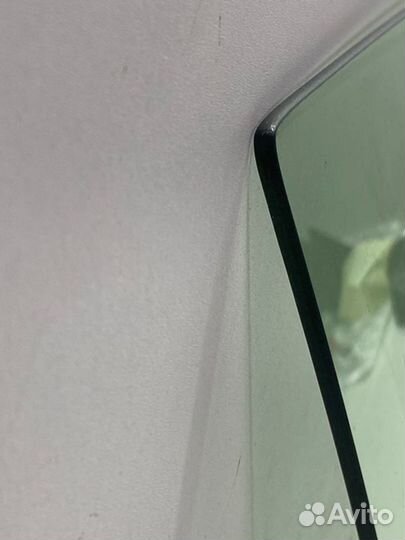 Стекло двери опускное переднее правое Toyota Land