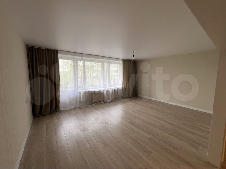 3-к. квартира, 90 м², 7/10 эт.