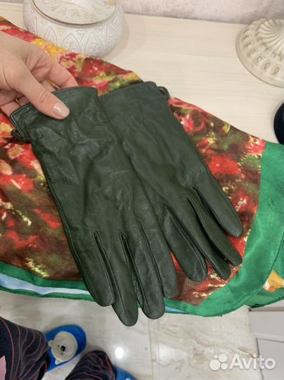 Перчатки и шарф