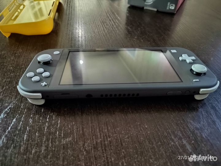 Портативная игровая приставка nintendo switch lite