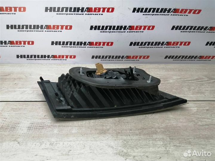 Фонарь правый в крышку багажника Хонда Цивик 8