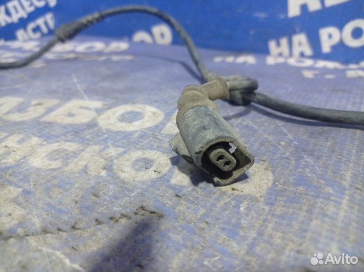 Датчик ABS Audi A4B6 седан BFB 2002