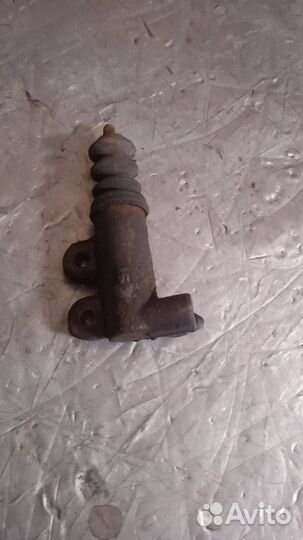 Цилиндр сцепления рабочий Mitsubishi Carisma рест