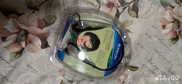 Наушники с микрофоном