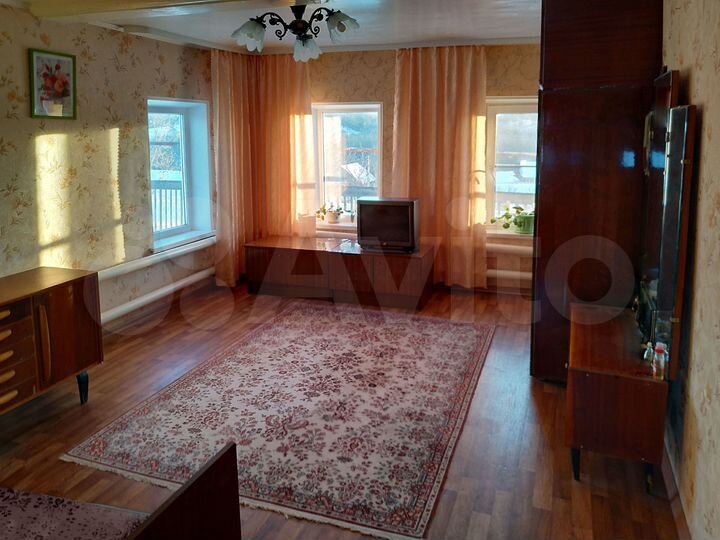 Дом 58 м² на участке 9,5 сот.