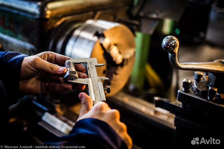 Токарь вахта в России