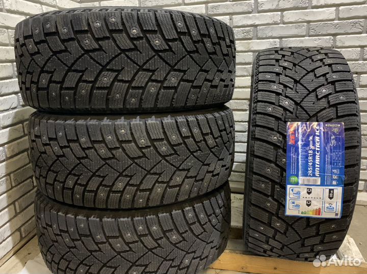 Zeta Antarctica Ice 235/45 R18