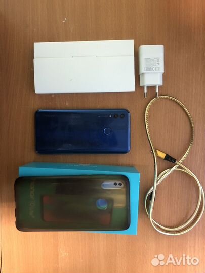 HONOR 10 Lite, 3/64 ГБ